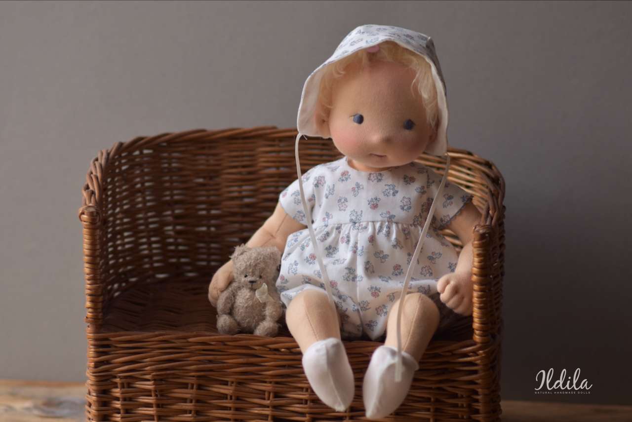 Tutorial for Rosie Summer Outfit for 13.5" Baby Doll – Image 9